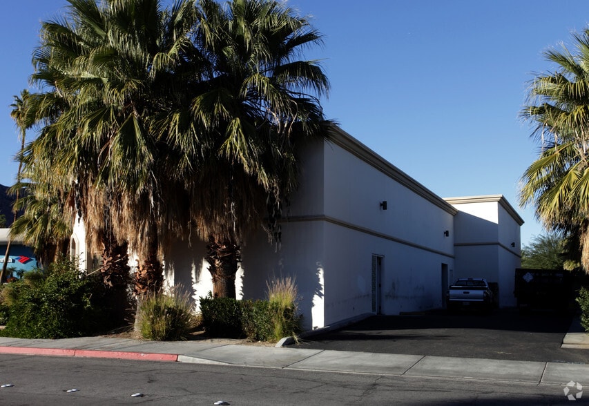 590 S Indian Canyon Dr, Palm Springs, CA for sale - Building Photo - Image 3 of 3