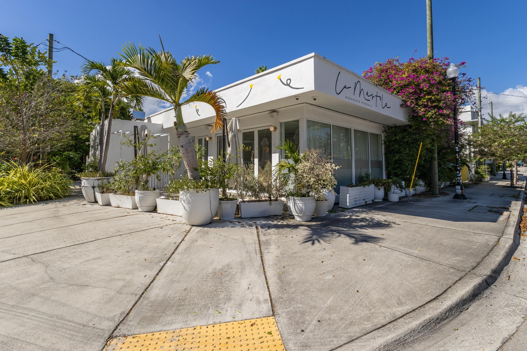 4702 NE 2nd Ave, Miami, FL for lease Primary Photo- Image 1 of 8