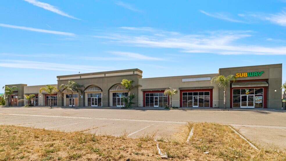 2621 S Chestnut Ave, Fresno, CA à vendre - Photo du bâtiment - Image 3 de 29