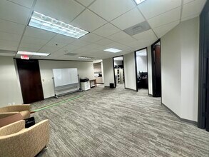 12801 N Central Expy, Dallas, TX à louer Photo intérieure- Image 2 de 4