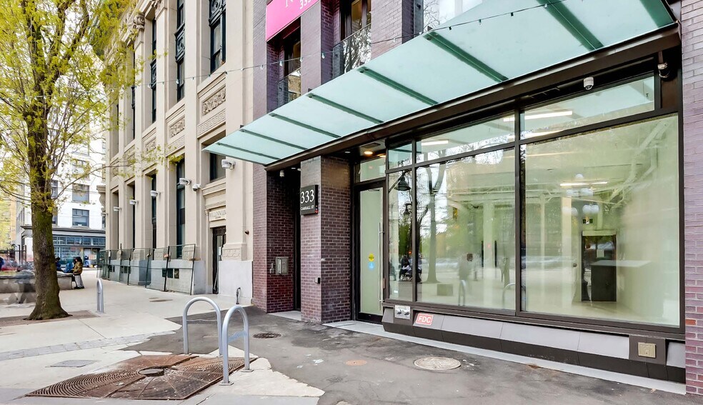 309-329 Carrall St, Vancouver, BC for lease - Building Photo - Image 2 of 2