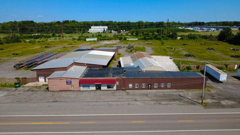8574 Brewerton Rd, Cicero, NY for lease - Building Photo - Image 1 of 18