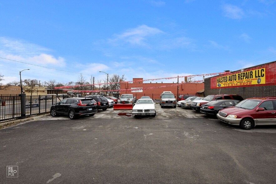 10855 S Halsted St, Chicago, IL à vendre - Photo du bâtiment - Image 2 de 10