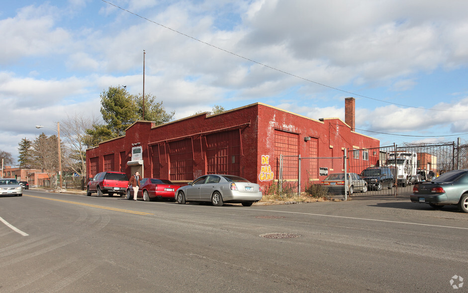 710 Windsor St, Hartford, CT for sale - Primary Photo - Image 1 of 1