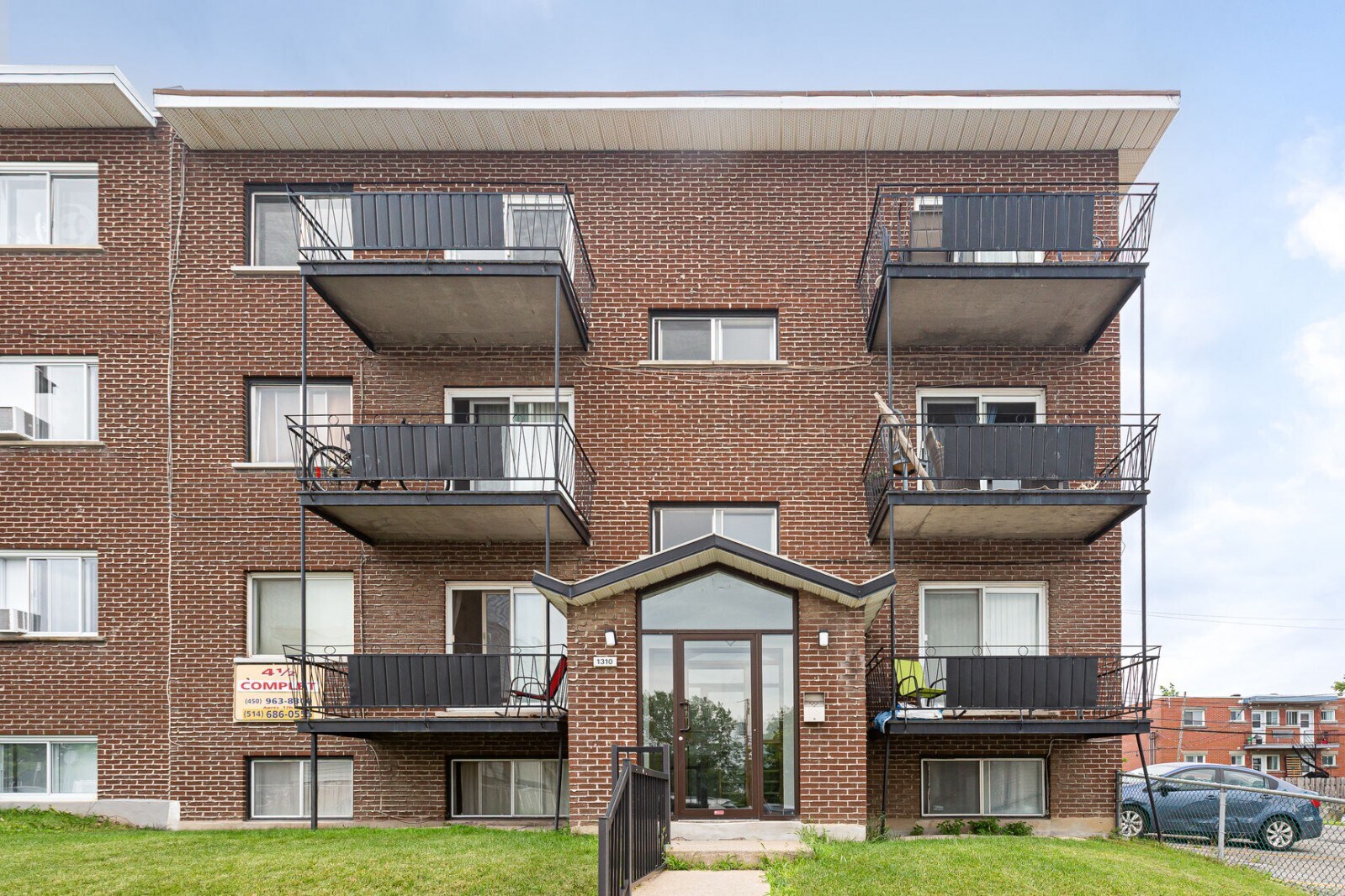 1310 Rue Bousquet, Laval, QC for sale Primary Photo- Image 1 of 1