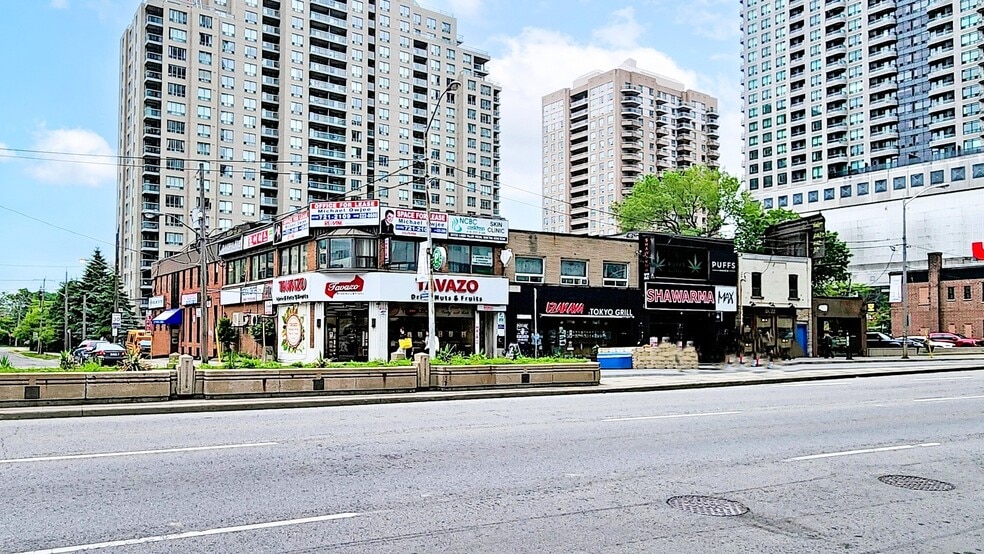 5171 Yonge St, Toronto, ON for lease - Building Photo - Image 3 of 9