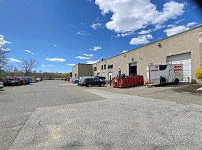 1 Presidential Way, Woburn, MA for lease Building Photo- Image 2 of 11