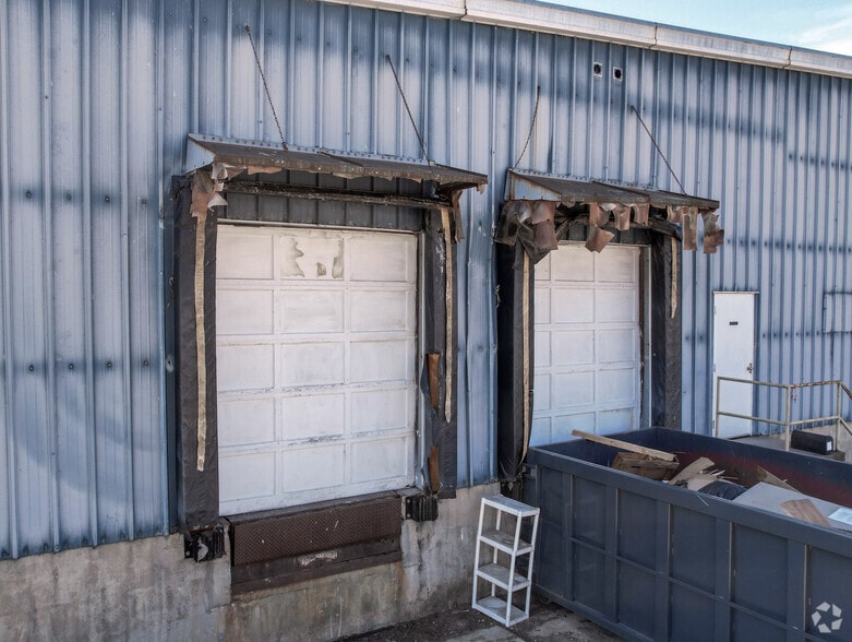 908-918 E Franklin St, Hartford City, IN for lease - Building Photo - Image 3 of 23