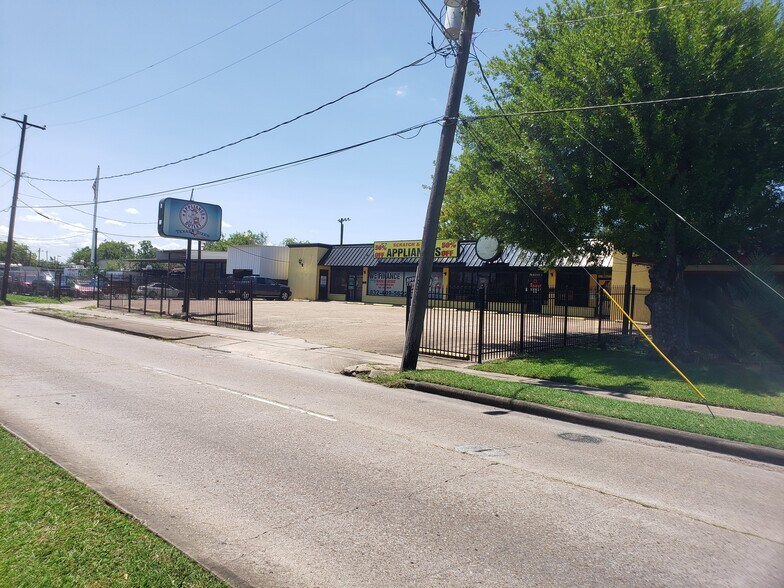7524 Hillcroft St, Houston, TX à vendre - Photo du bâtiment - Image 3 de 21