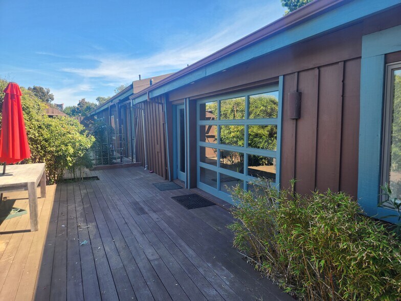 27 Gate 5 Rd, Sausalito, CA à louer - Photo du bâtiment - Image 2 de 10