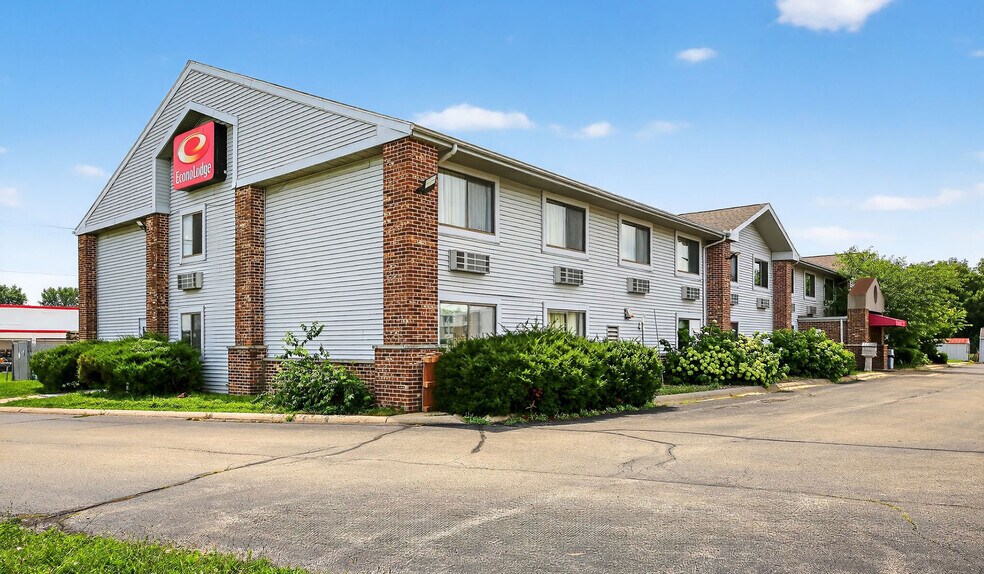 2200 N Main St, Princeton, IL à vendre - Photo du bâtiment - Image 2 de 16