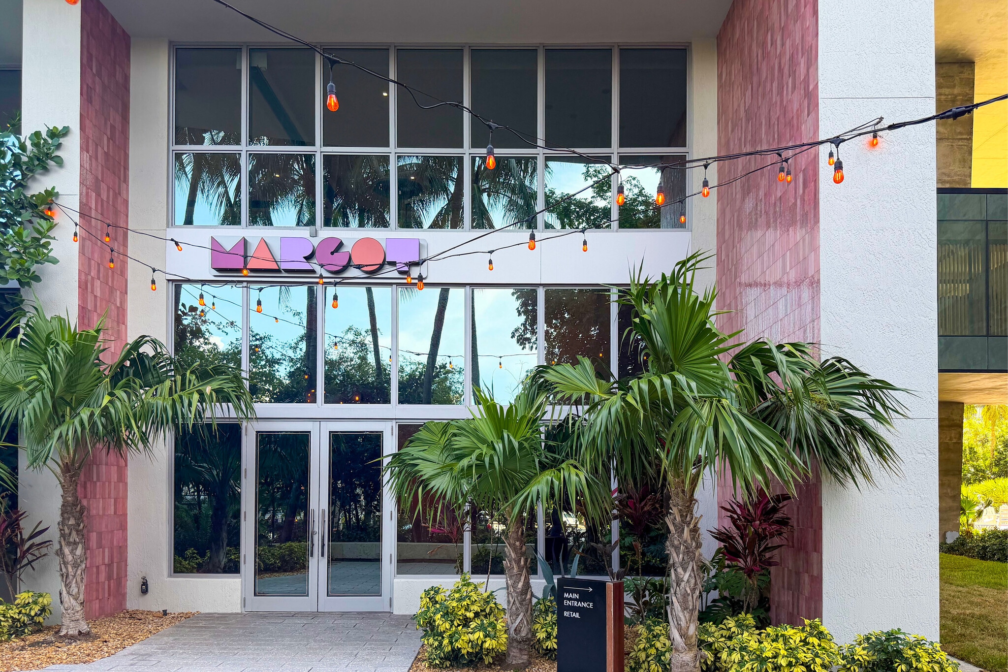 1500-1506 Bay Rd, Miami Beach, FL for lease Primary Photo- Image 1 of 2