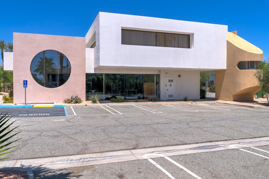 69550 US Highway 111, Rancho Mirage, CA à vendre - Photo du bâtiment - Image 3 de 35
