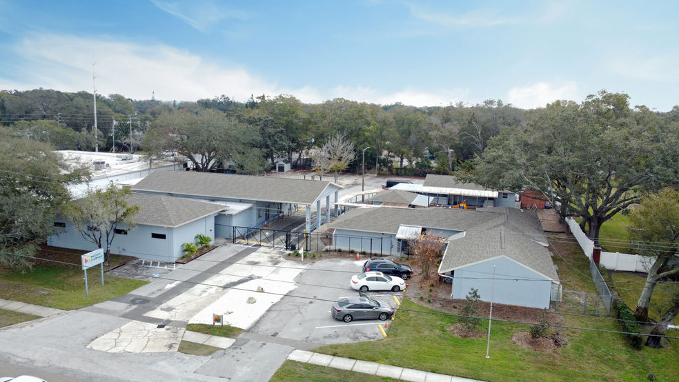 2177 NE Coachman Rd, Clearwater, FL for sale - Building Photo - Image 1 of 10