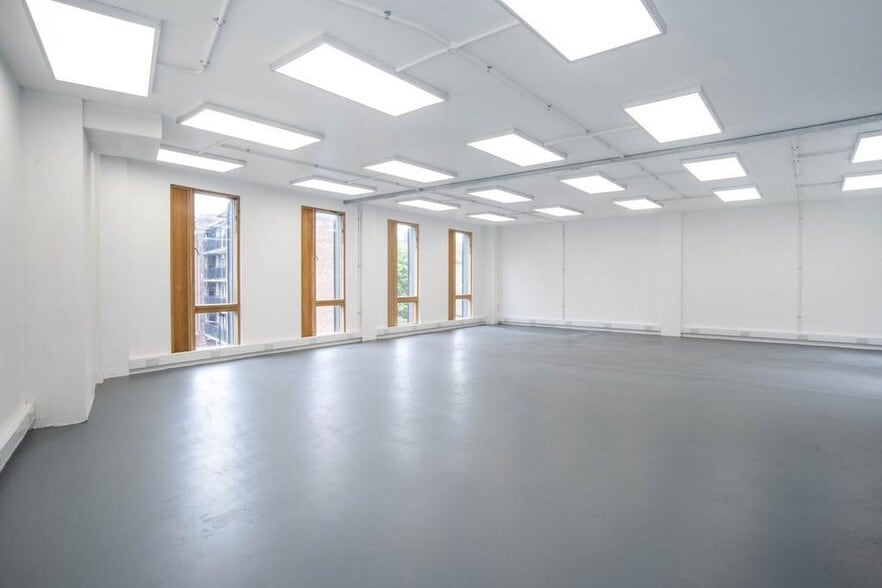 7-15 Drysdale St, London for lease - Interior Photo - Image 2 of 72