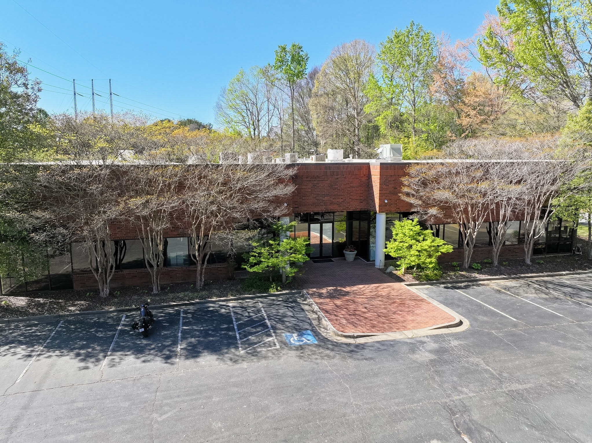 2800 Colonnades Ct, Peachtree Corners, GA for sale Primary Photo- Image 1 of 31