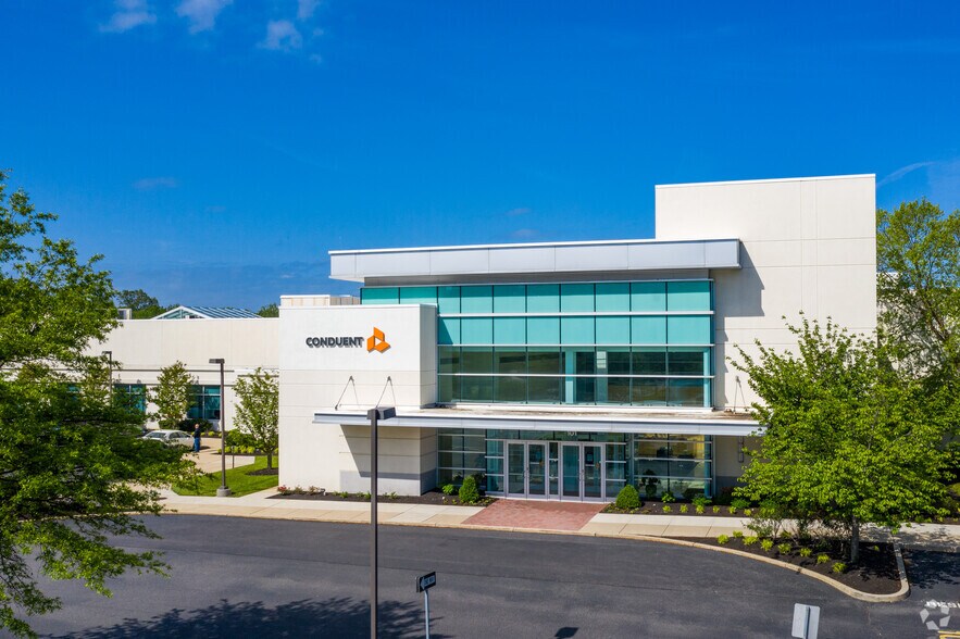 101 Woodcrest Rd, Cherry Hill, NJ à louer - Photo du bâtiment - Image 1 de 7