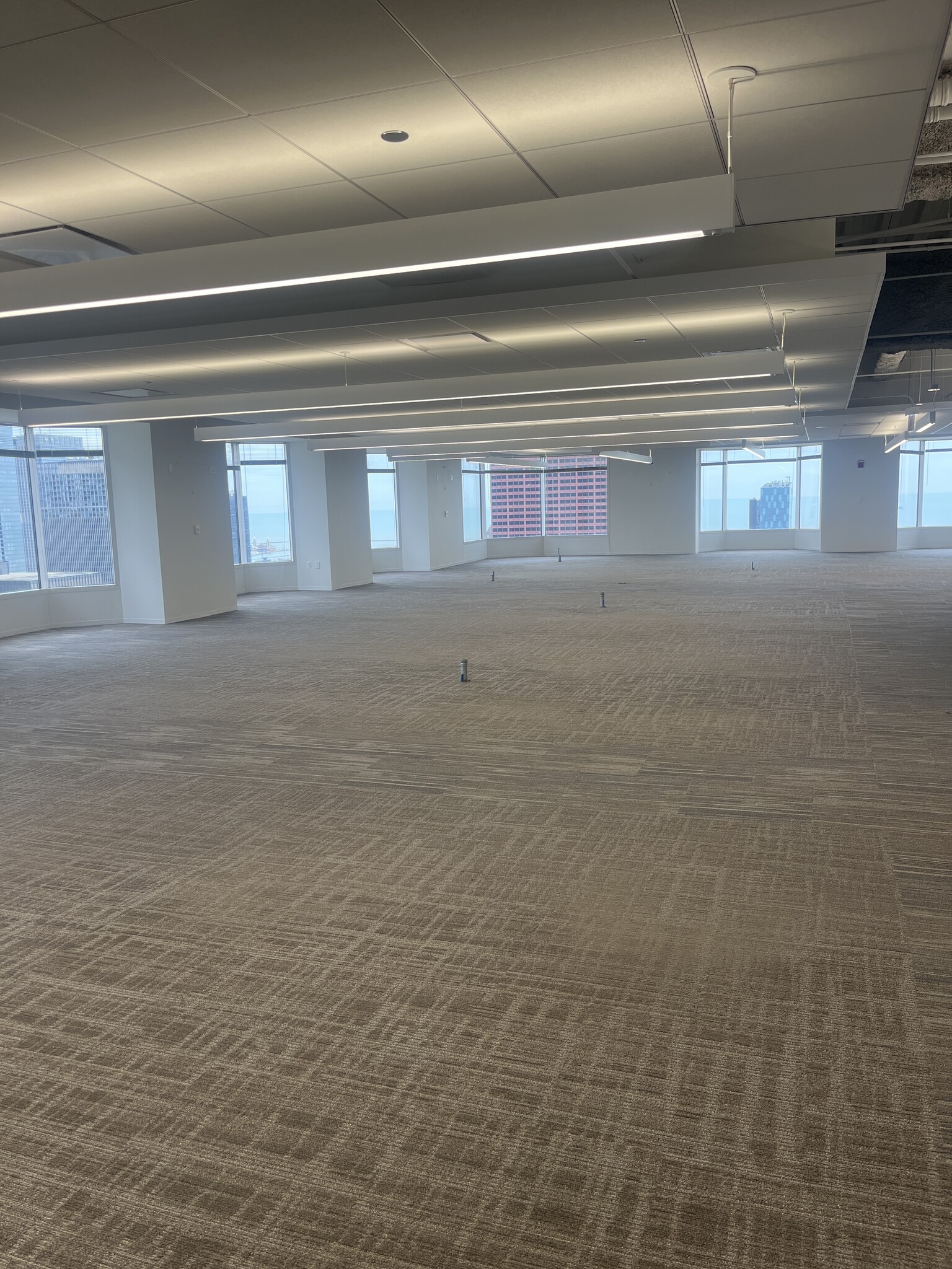 425 S Financial Pl, Chicago, IL for lease Building Photo- Image 1 of 5