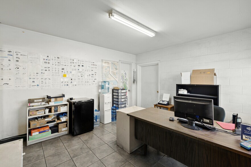 1428 W South Central Park Ave, Anaheim, CA à louer - Photo intérieure - Image 3 de 12