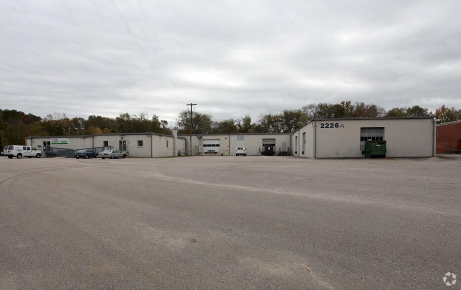 2226 Capital Blvd, Raleigh, NC à louer - Photo principale - Image 1 de 3