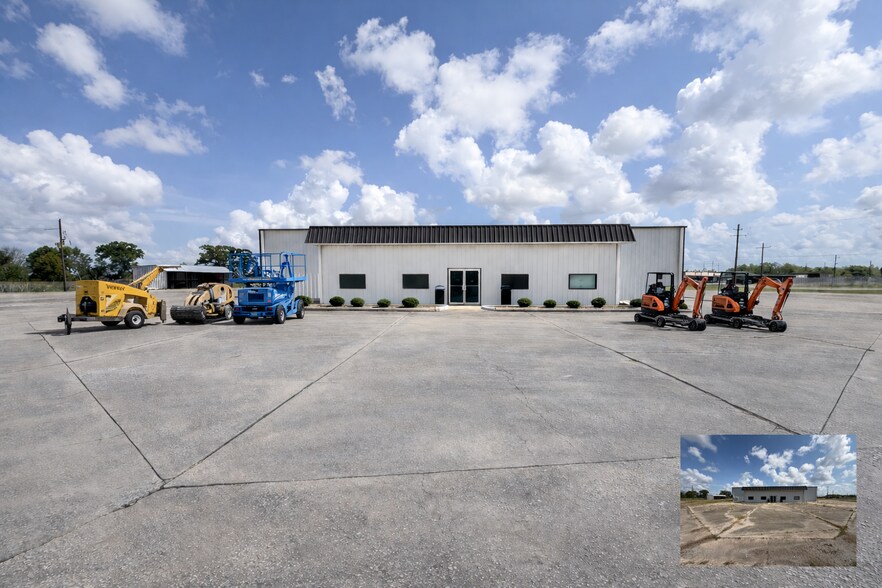 1112 W 90 Hwy, New Iberia, LA à louer - Photo du bâtiment - Image 2 de 14