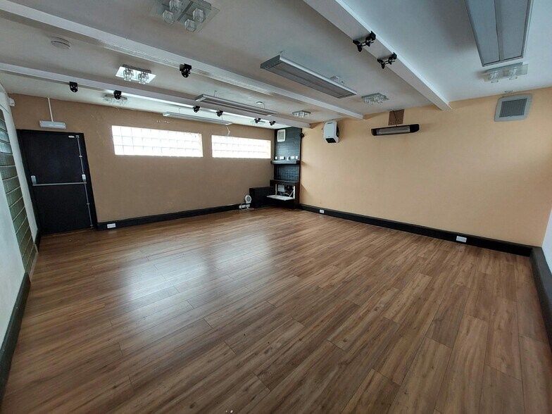 Red Cow Yard, Knutsford à louer - Photo du bâtiment - Image 3 de 10