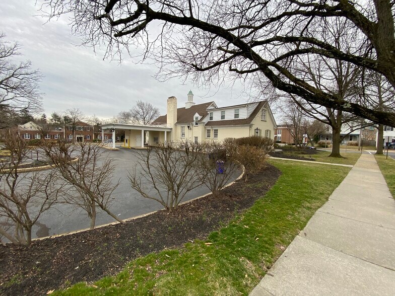 99 N Haddon Ave, Haddonfield, NJ à vendre - Photo du bâtiment - Image 3 de 5