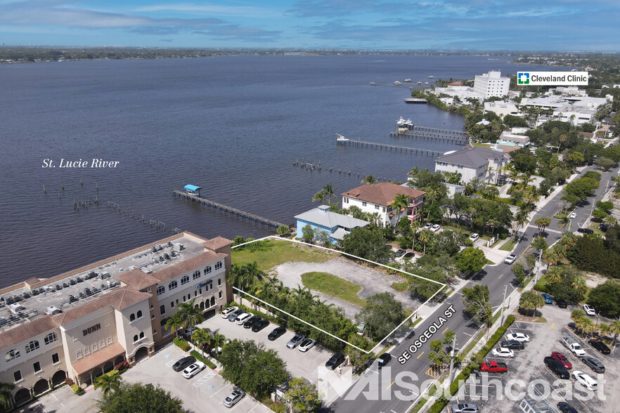 315 SE Osceola St, Stuart, FL à vendre - Photo du b timent - Image 2 de 6