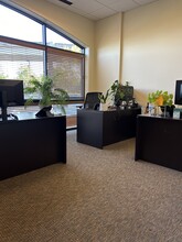 1255 Lee St SE, Salem, OR à louer Photo intérieure- Image 2 de 4