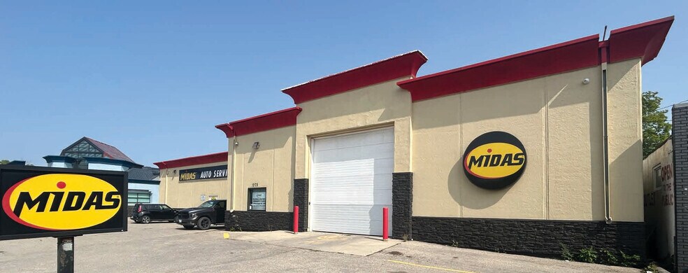 1075 Notre Dame Av, Winnipeg, MB for lease - Building Photo - Image 3 of 8