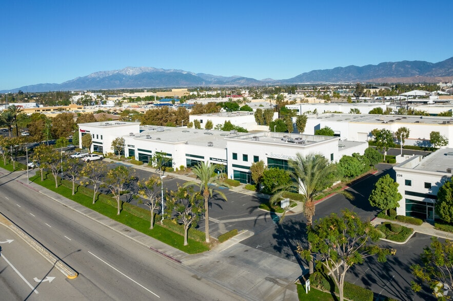 290 W Orange Show Rd, San Bernardino, CA for sale - Aerial - Image 3 of 6