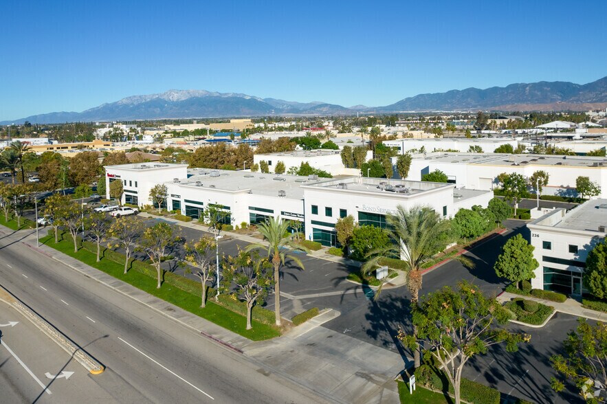 290 W Orange Show Rd, San Bernardino, CA à vendre - Aérien - Image 3 de 6