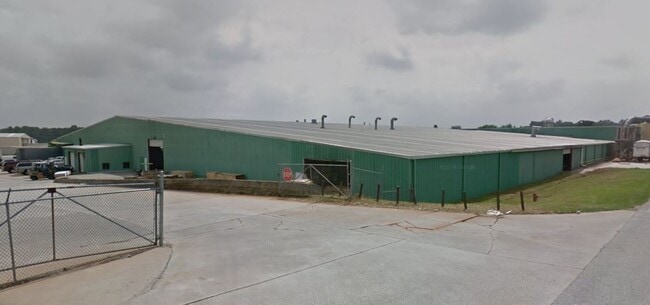 Plus de détails pour 113 Milledgeville Rd, Eatonton, GA - Industriel à louer