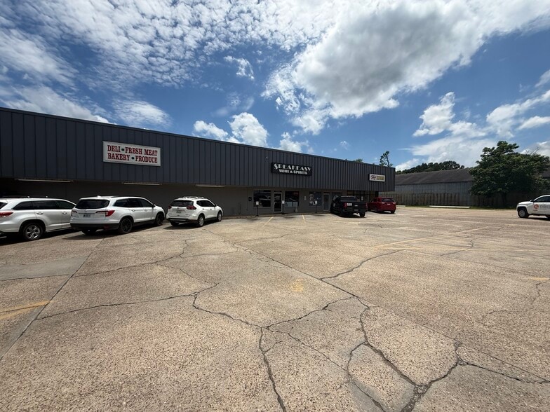 103 W Donald St, Quitman, MS for lease - Primary Photo - Image 1 of 1