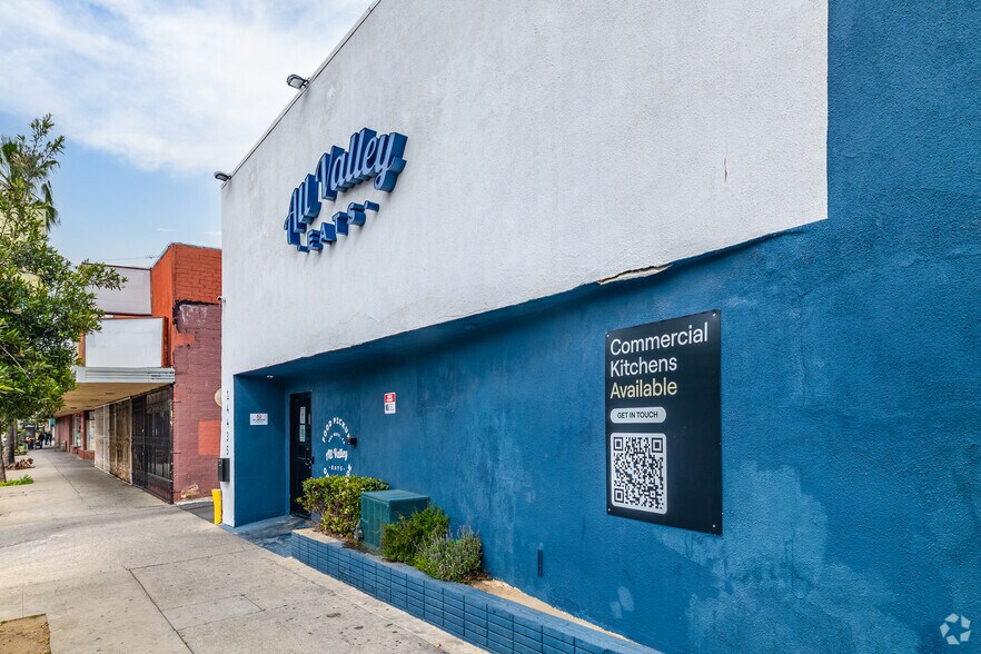 14435 Victory Blvd, Van Nuys, CA à louer - Photo du bâtiment - Image 3 de 12