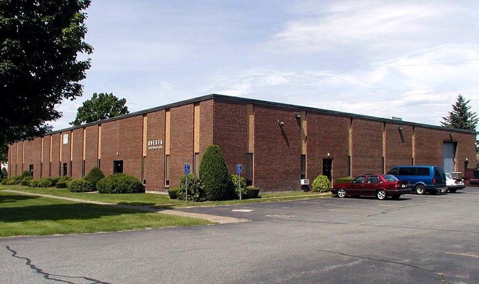 310-312 School St, Acton, MA for lease - Building Photo - Image 3 of 10