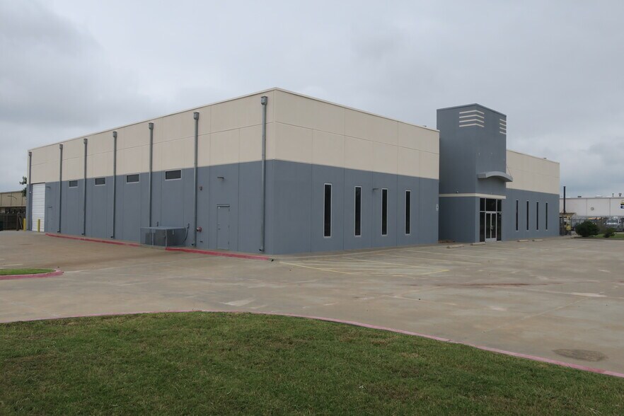3500 S Council Rd, Oklahoma City, OK à louer - Photo du bâtiment - Image 1 de 1