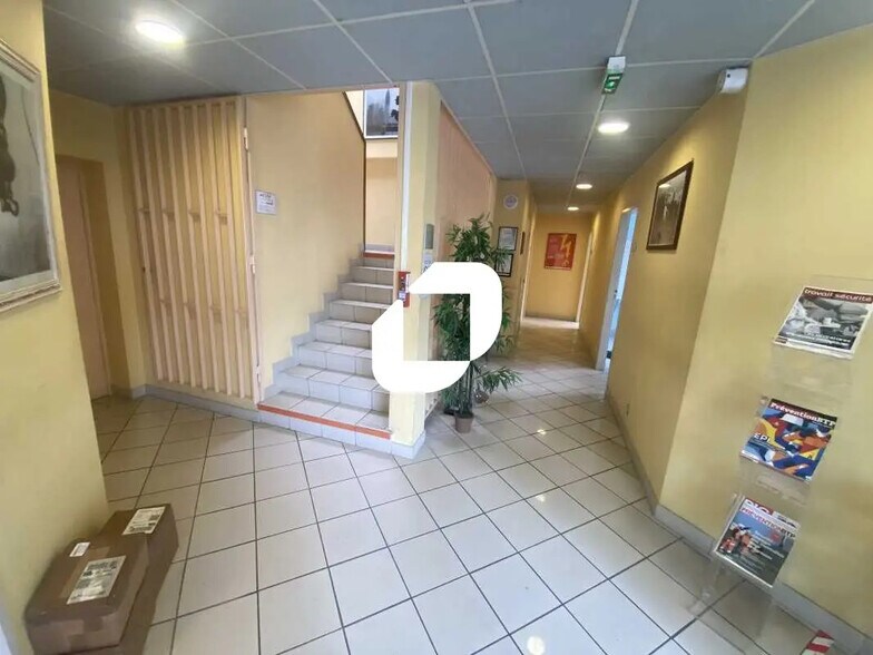 Flex dans Eysines à louer - Photo du bâtiment - Image 3 de 6