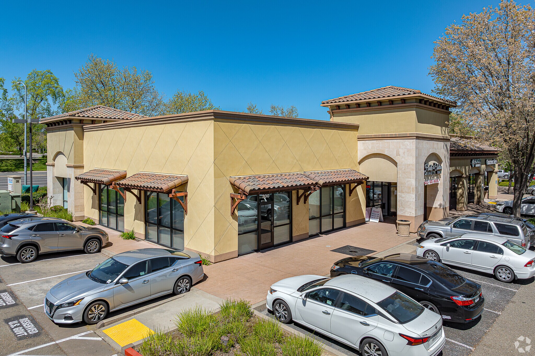 6300 Garfield Ave, Sacramento, CA for sale Primary Photo- Image 1 of 10