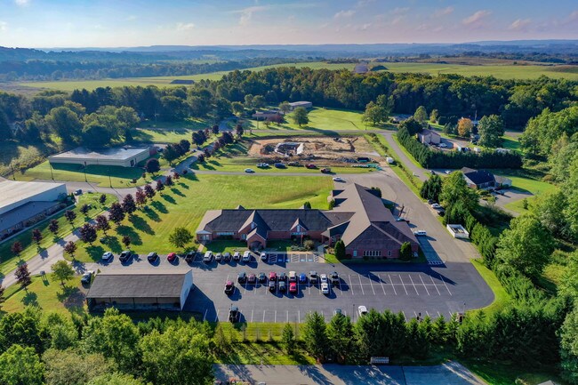 Plus de détails pour 110 Arrowhead Dr, Slippery Rock, PA - Bureau à louer