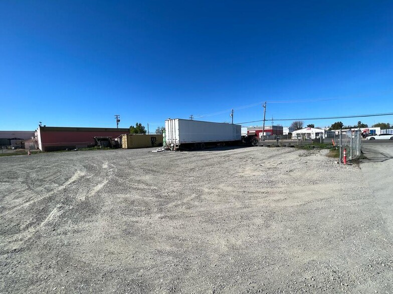 1310 E Beamer St, Woodland, CA à vendre - Photo du bâtiment - Image 3 de 22