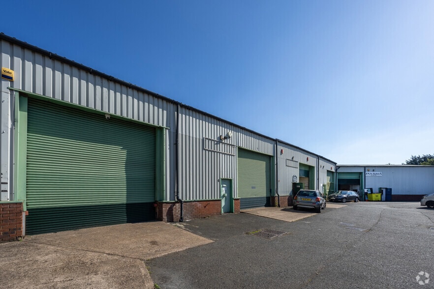 Sedgley Rd W, Tipton for lease - Building Photo - Image 3 of 3