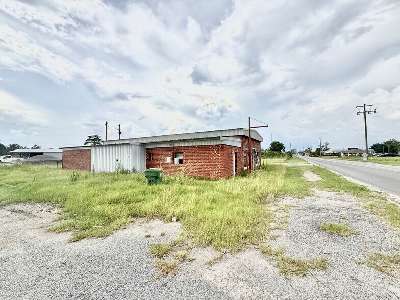 86 S Williams St, Hazlehurst, GA à vendre - Photo du bâtiment - Image 3 de 9