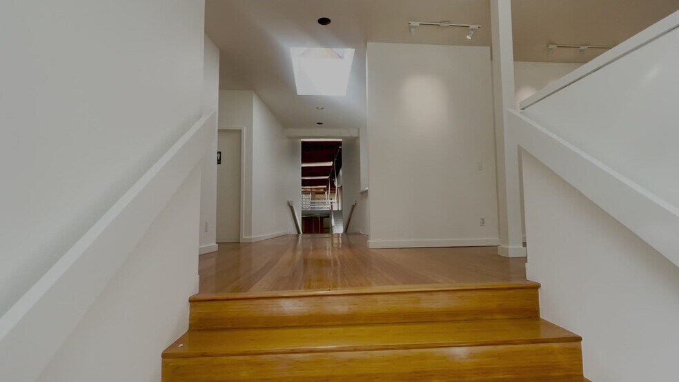 164 S Park Ave, San Francisco, CA à vendre - Vidéo sur l’inscription commerciale - Image 2 de 13