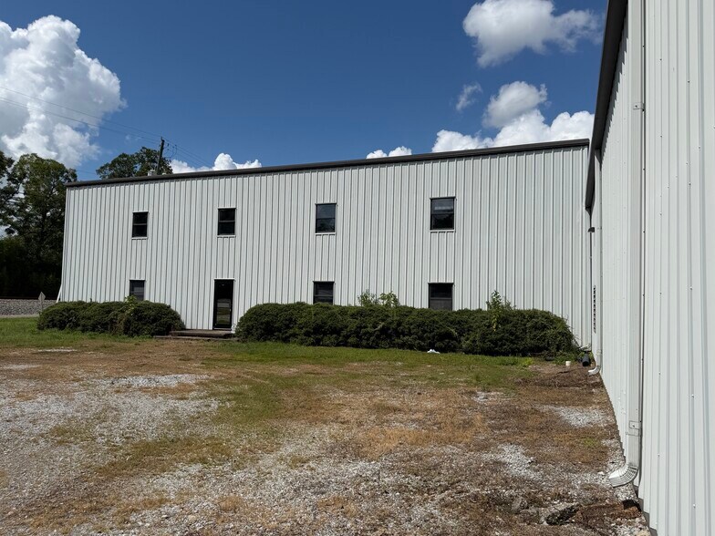 1207 Butler St, Oxford, AL à louer - Photo du bâtiment - Image 3 de 28