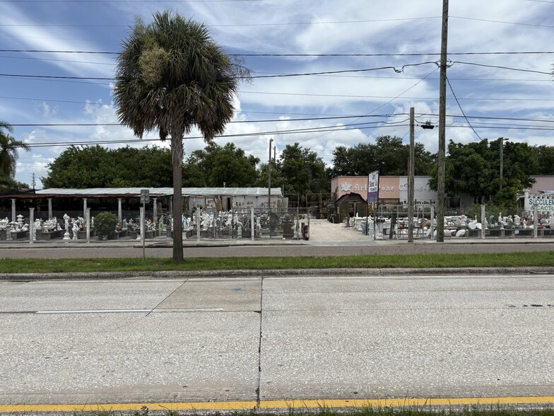 3611 Tyrone Blvd N, Saint Petersburg, FL for sale - Building Photo - Image 3 of 7