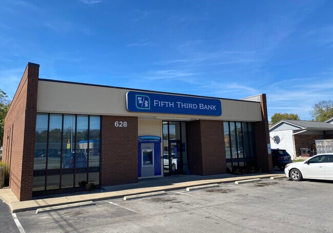 More details for 628 S College St, Harrodsburg, KY - Retail for Sale