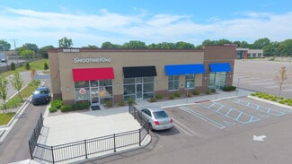 Plus de détails pour 29597-29613 7 Mile Rd, Livonia, MI - Commerce de détail à louer