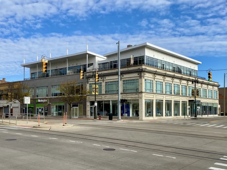 6402-6418 Woodward Ave, Detroit, MI for lease - Building Photo - Image 3 of 8