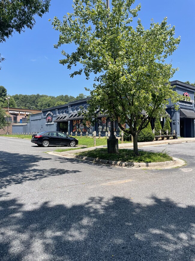 More details for 3810 Wards Rd, Lynchburg, VA - Retail for Lease